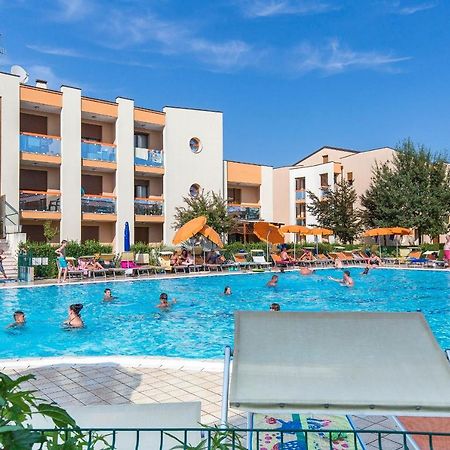 Апартаменти Ginepri Lido Altanea Каорле Екстер'єр фото